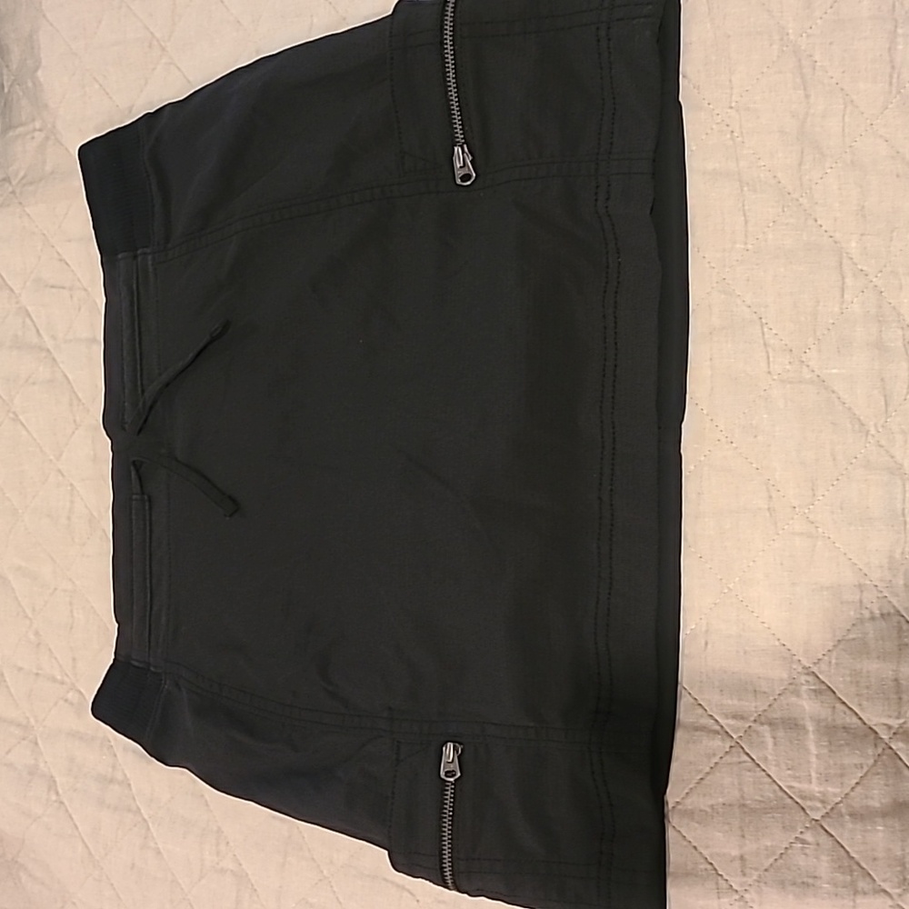 Athleta Balck Skort size 4